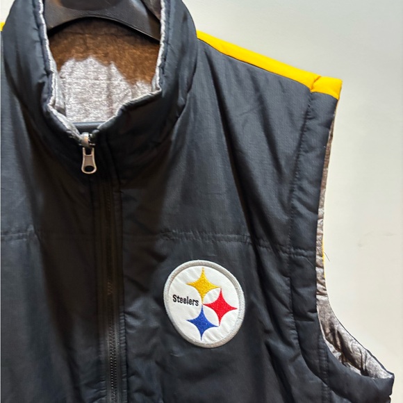 Steelers Black and Yellow Men's Vest - Picture 4 of 13